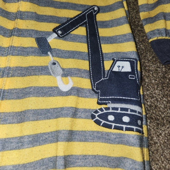 Set of 2 Carter's 12 Months Sleepers - Picture 10 of 12